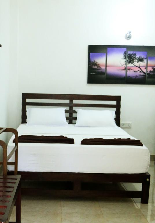 Hotel T & T Anuradhapura Luaran gambar